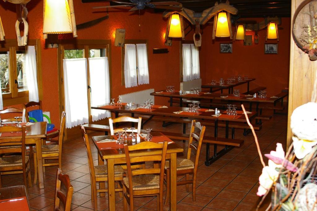 Hosteleria Santa Cruz Santa Cruz de la Serós Exterior photo