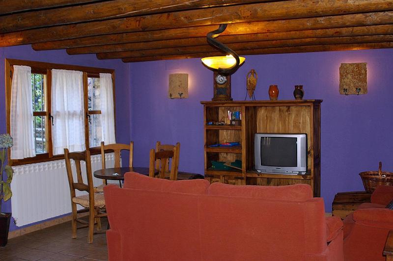 Hosteleria Santa Cruz Santa Cruz de la Serós Exterior photo